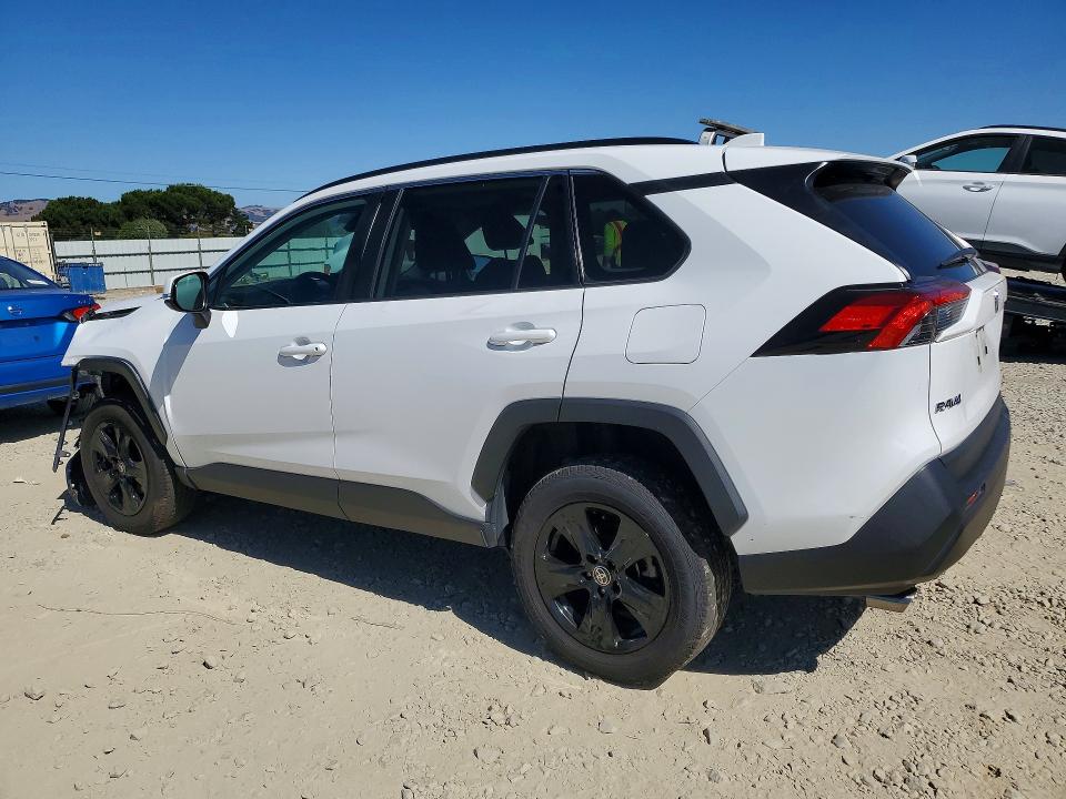 Photo 2 from auction – 2022 TOYOTA RAV4 with VIN 2T3W1RFV2NW194855