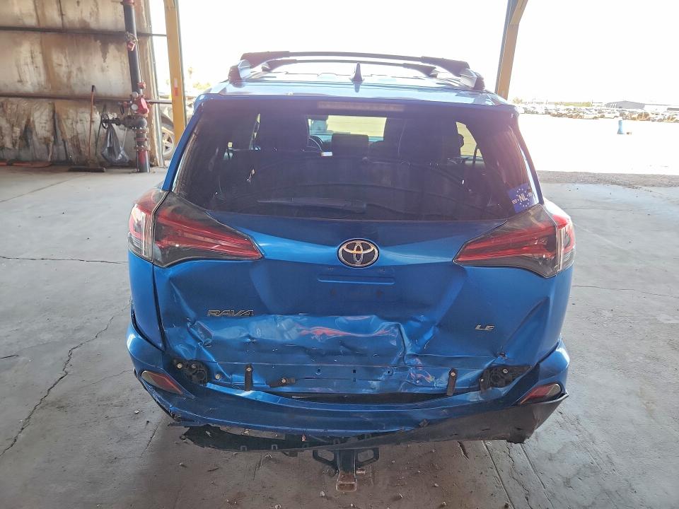 Photo 6 from auction – 2018 TOYOTA RAV4 with VIN JTMZFREV5JJ208191