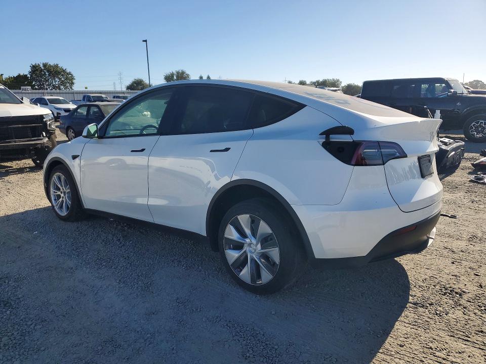 Photo 2 from auction – 2023 TESLA MODEL Y with VIN 7SAYGDEE8PF701250