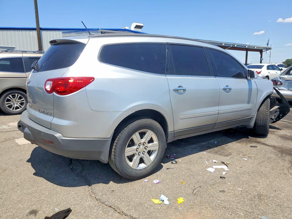 Photo 3 from auction – 2012 CHEVROLET TRAVERSE with VIN 1GNKVGED2CJ101867