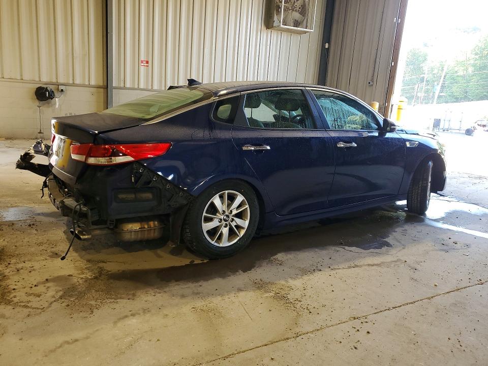 Photo 3 from auction – 2018 KIA OPTIMA with VIN 5XXGT4L33JG224351