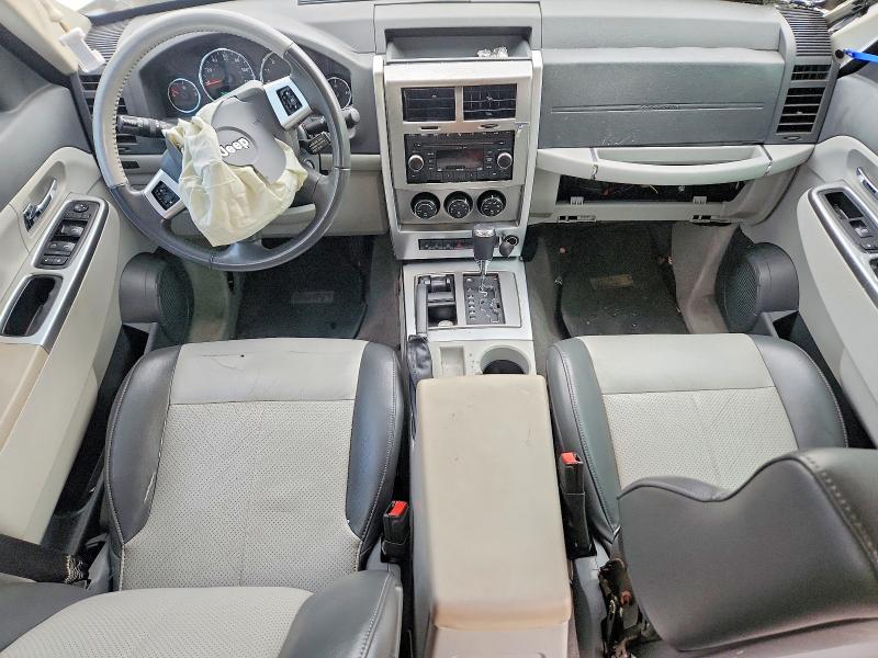Photo 8 from auction – 2008 JEEP LIBERTY with VIN 1J8GN58K58W208282