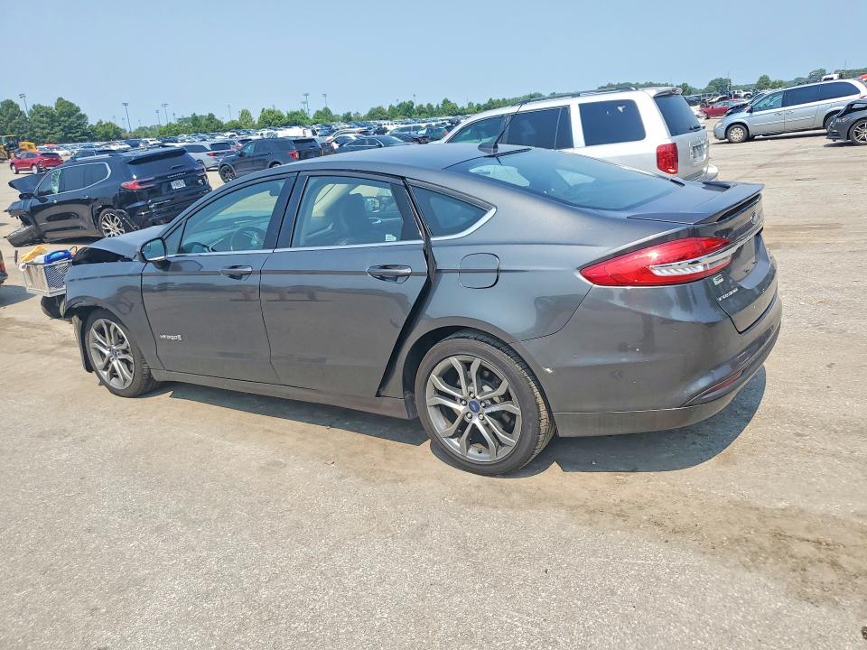 Photo 2 from auction – 2017 FORD FUSION with VIN 3FA6P0LU7HR315075