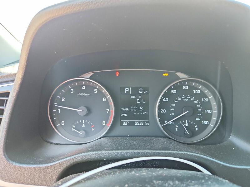 Photo 9 from auction – 2017 HYUNDAI ELANTRA with VIN 5NPD74LF1HH092772