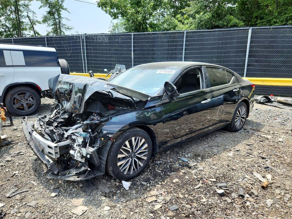 NISSAN ALTIMA 2023 z numerem VIN 1N4BL4DVXPN413091 - Zdjęcie z aukcji