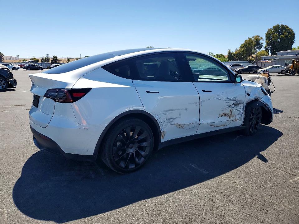 صورة رقم 3 من المزاد - 2025 TESLA MODEL Y مع VIN 7SAYGDEE6SF234581