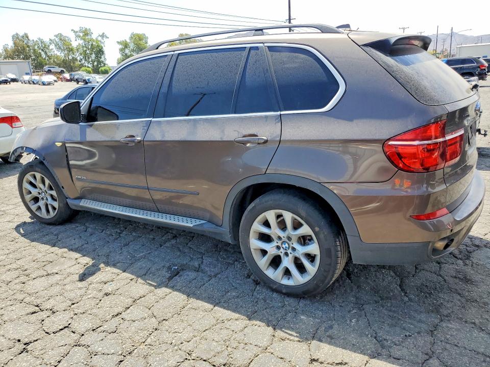 Photo 2 from auction – 2013 BMW X5 with VIN 5UXZV4C51D0B16158