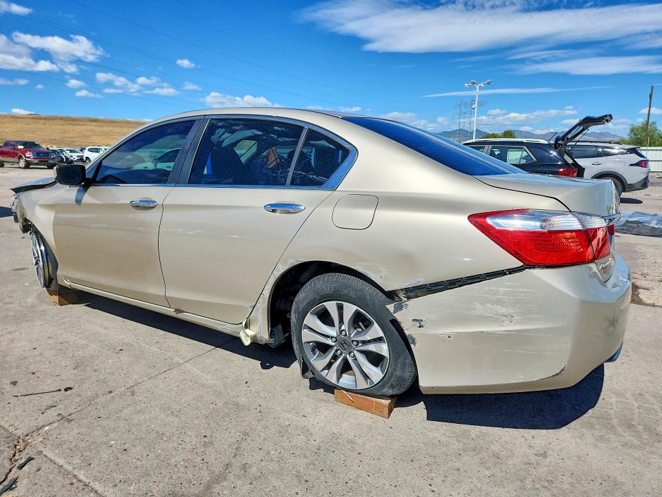 Photo 2 from auction – 2014 HONDA ACCORD with VIN 1HGCR2F34EA027348