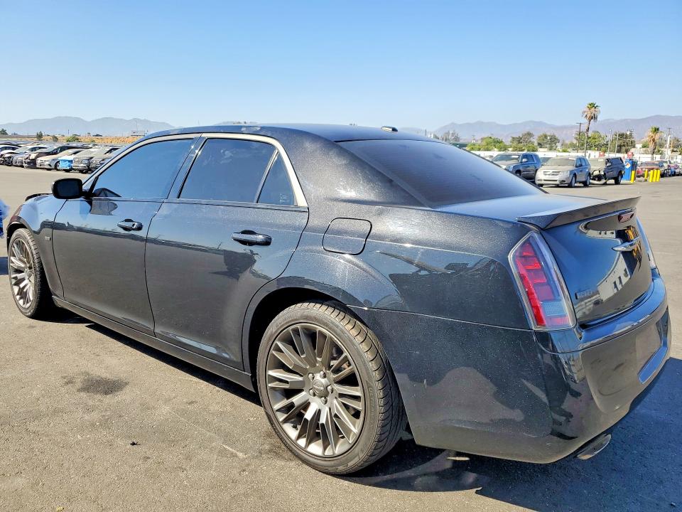 Photo 2 from auction – 2014 CHRYSLER 300C with VIN 2C3CCADG9EH235764