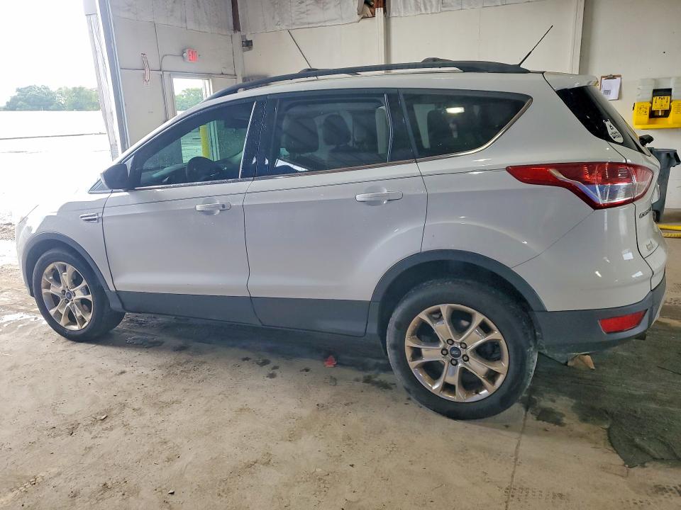 Photo 2 from auction – 2013 FORD ESCAPE with VIN 1FMCU9GX6DUC53410