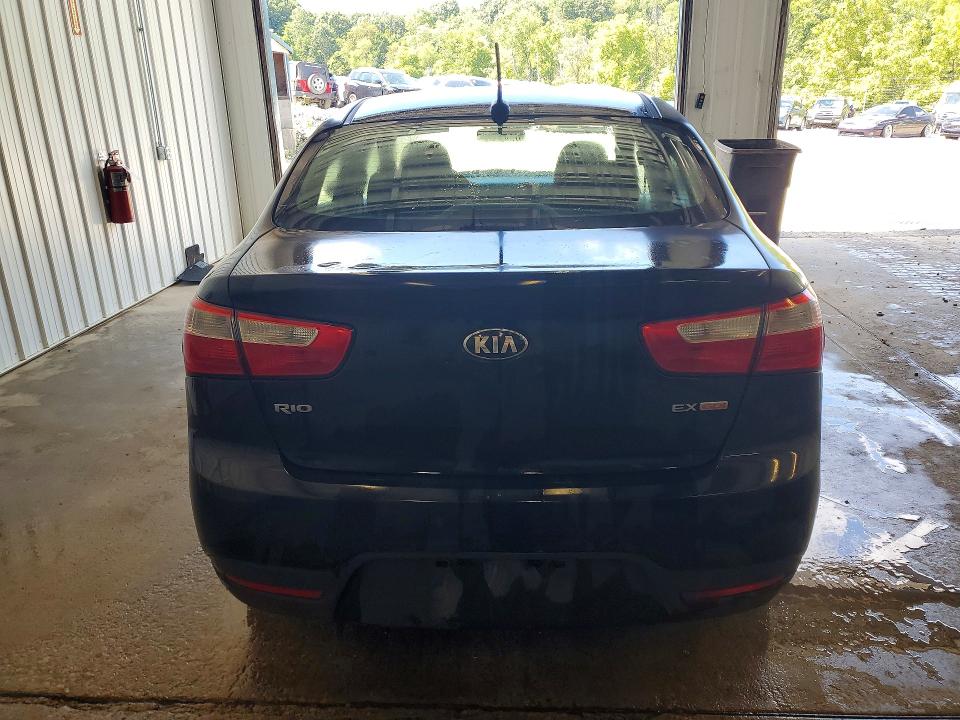Photo 6 from auction – 2015 KIA RIO with VIN KNADN4A34F6447064