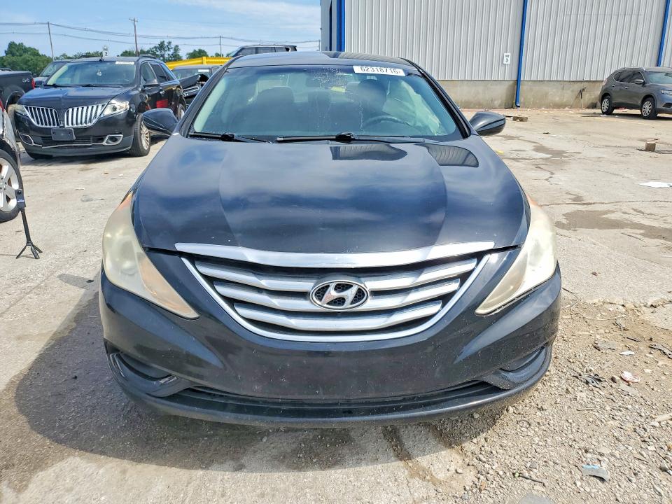 Photo 5 from auction – 2011 HYUNDAI SONATA with VIN 5NPEB4AC4BH300453