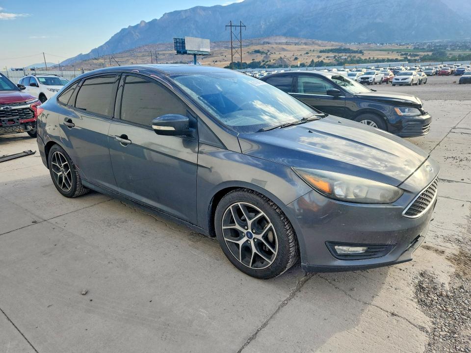 Photo 4 from auction – 2017 FORD FOCUS with VIN 1FADP3H29HL332829