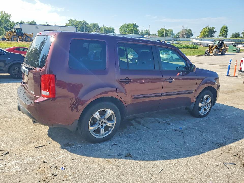 Photo 3 from auction – 2012 HONDA PILOT with VIN 5FNYF4H58CB051034