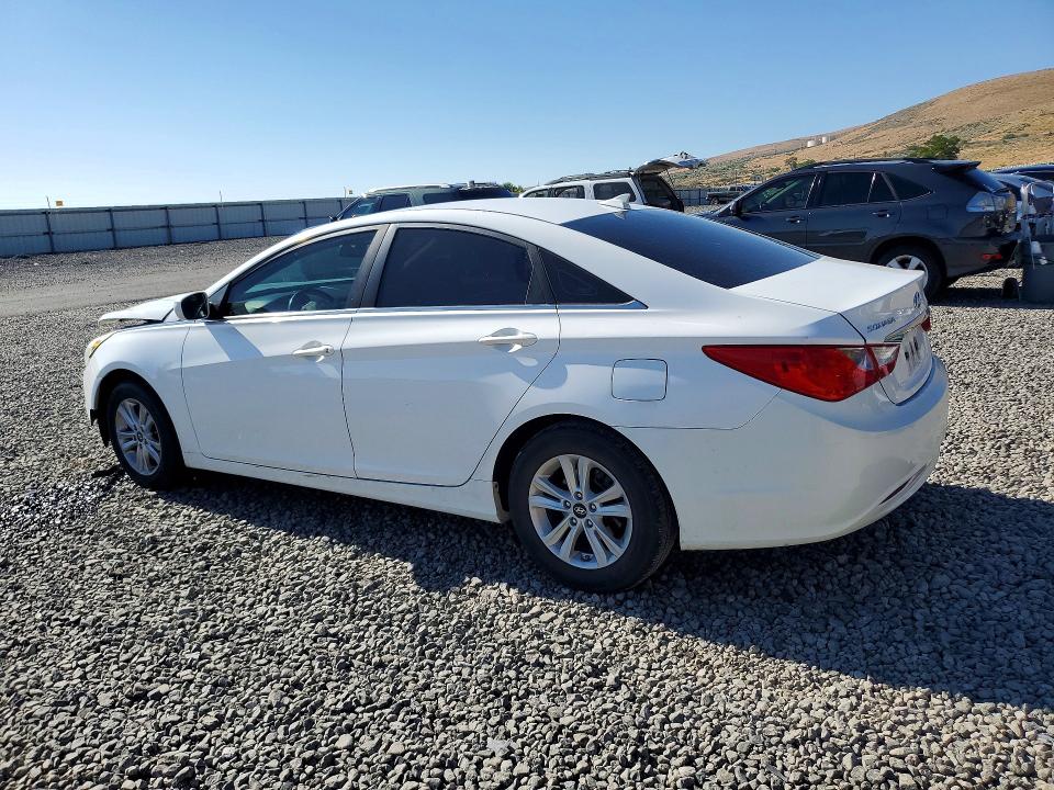 Photo 2 from auction – 2013 HYUNDAI SONATA with VIN 5NPEB4AC0DH776525
