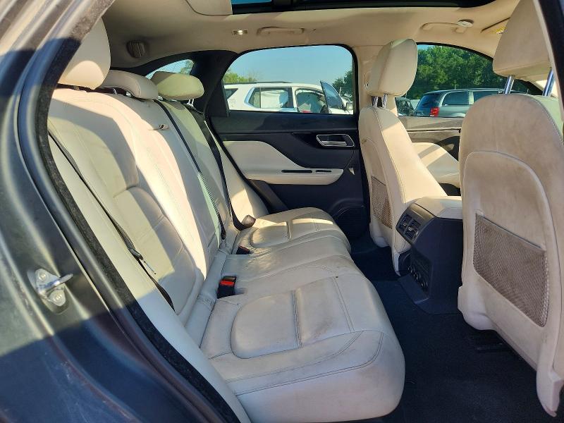 Zdjęcie 10 z aukcji – 2017 JAGUAR F-PACE z VIN SADCK2BV4HA890041