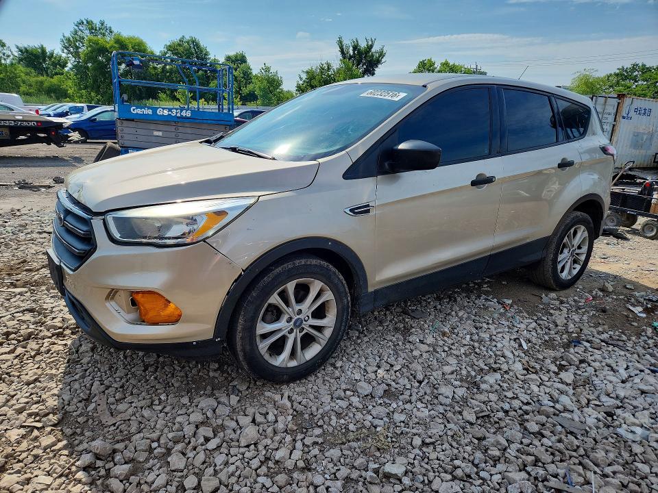FORD ESCAPE 2017 with VIN 1FMCU0F7XHUB52731 - Photo from auction