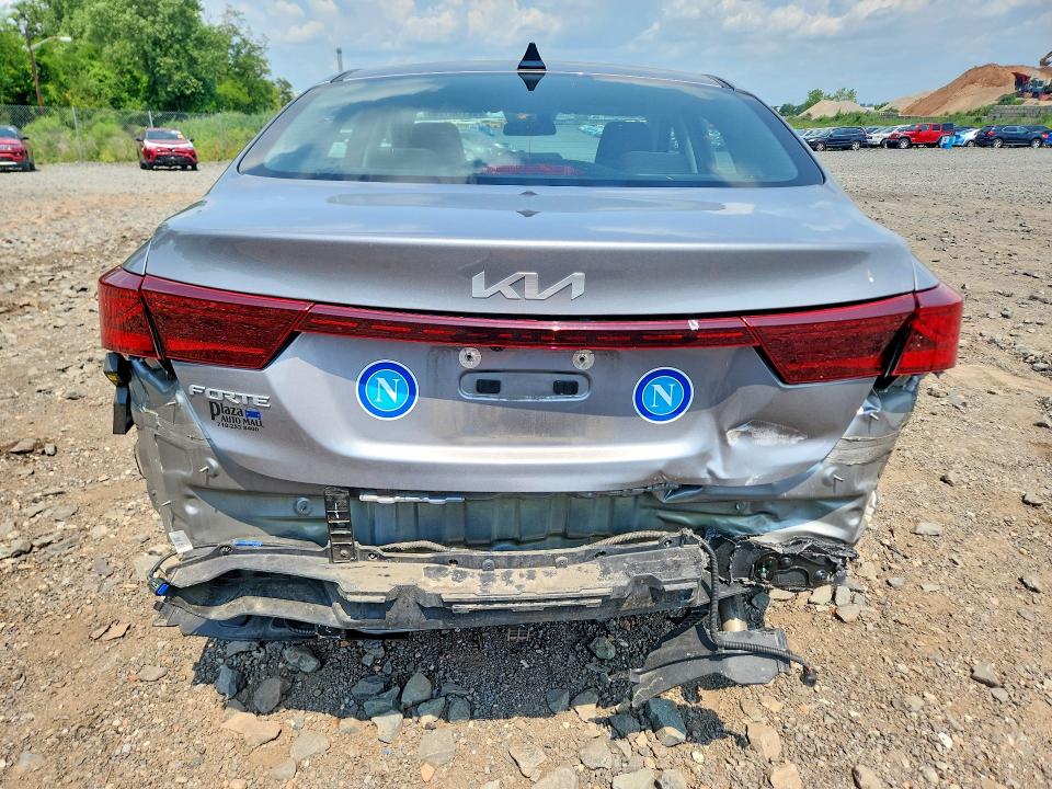 Photo 6 from auction – 2024 KIA FORTE with VIN 3KPF24AD9RE825052