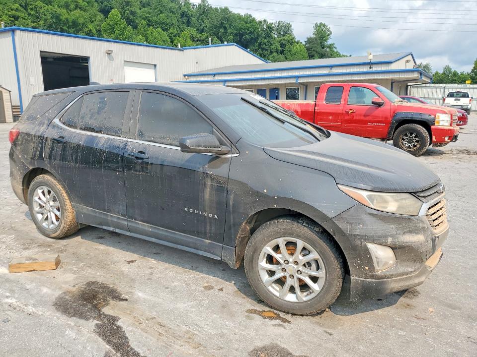 Photo 4 from auction – 2021 CHEVROLET EQUINOX with VIN 2GNAXUEV4M6115118