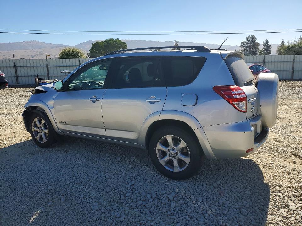 Photo 2 from auction – 2009 TOYOTA RAV4 with VIN JTMBK31VX9D006800