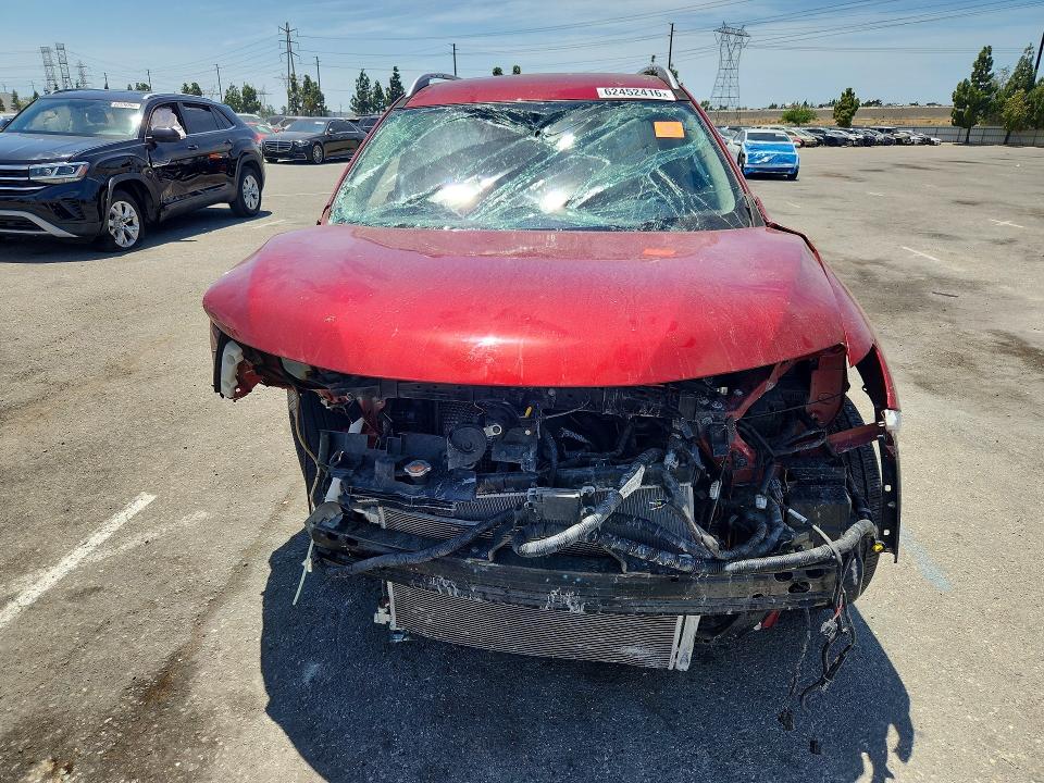 Photo 5 from auction – 2018 NISSAN ROGUE with VIN 5N1AT2MT3JC823254