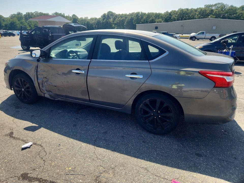 Photo 2 from auction – 2016 NISSAN SENTRA with VIN 3N1AB7AP6GL643911