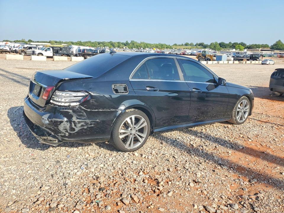Photo 3 from auction – 2016 MERCEDES-BENZ E with VIN WDDHF5KB1GB214853