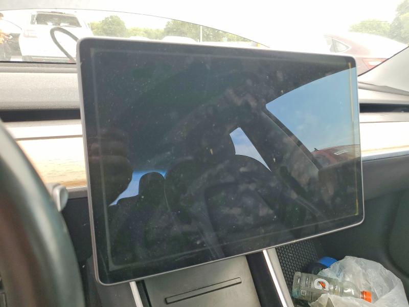 Photo 9 from auction – 2019 TESLA MODEL 3 with VIN 5YJ3E1EA8KF307605