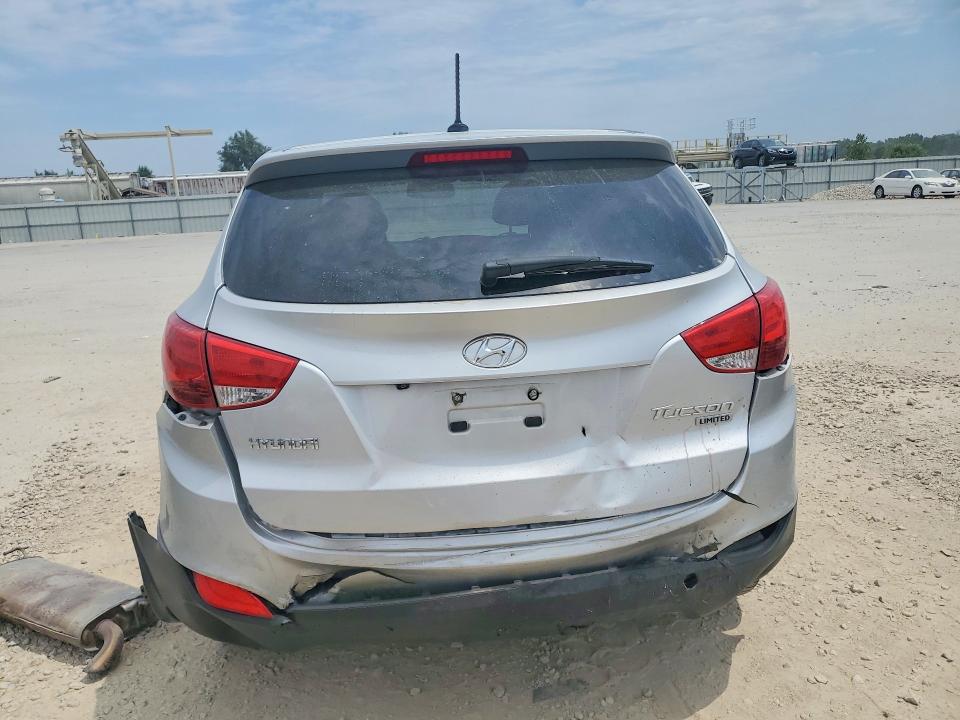 Photo 6 from auction – 2012 HYUNDAI TUCSON with VIN KM8JU3AC8CU530423