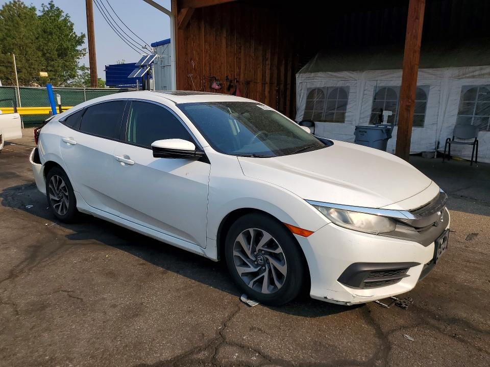 Photo 4 from auction – 2016 HONDA CIVIC with VIN 19XFC2F78GE085141