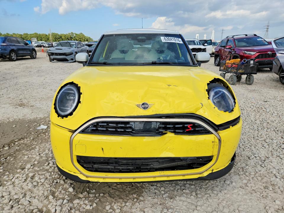 Photo 5 from auction – 2025 MINI COOPER with VIN WMW53GD07S2X13854