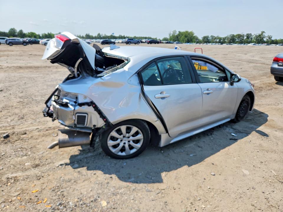 Photo 3 from auction – 2022 TOYOTA COROLLA with VIN JTDEPMAE9NJ224016