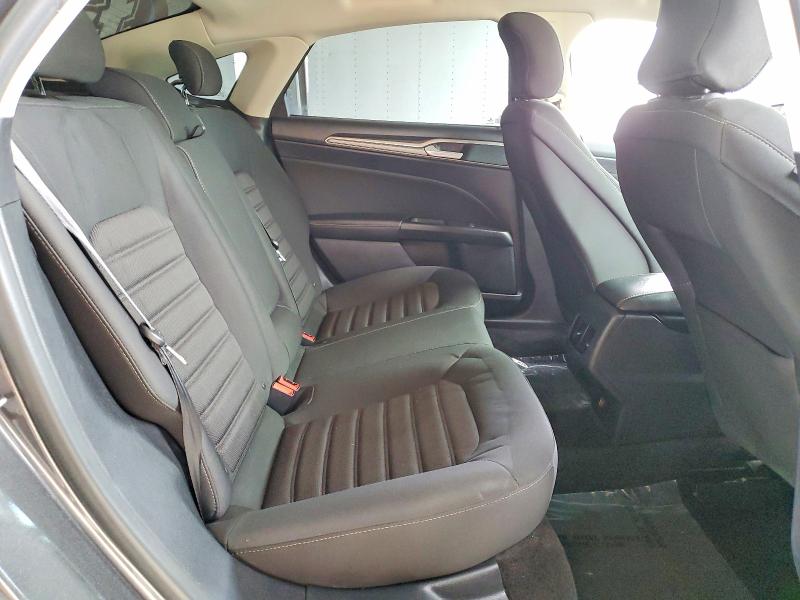 Photo 10 from auction – 2018 FORD FUSION with VIN 3FA6P0HD5JR161822