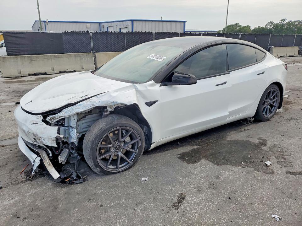 TESLA MODEL 3 2021 с VIN 5YJ3E1EA0MF853737 - Снимка от търг