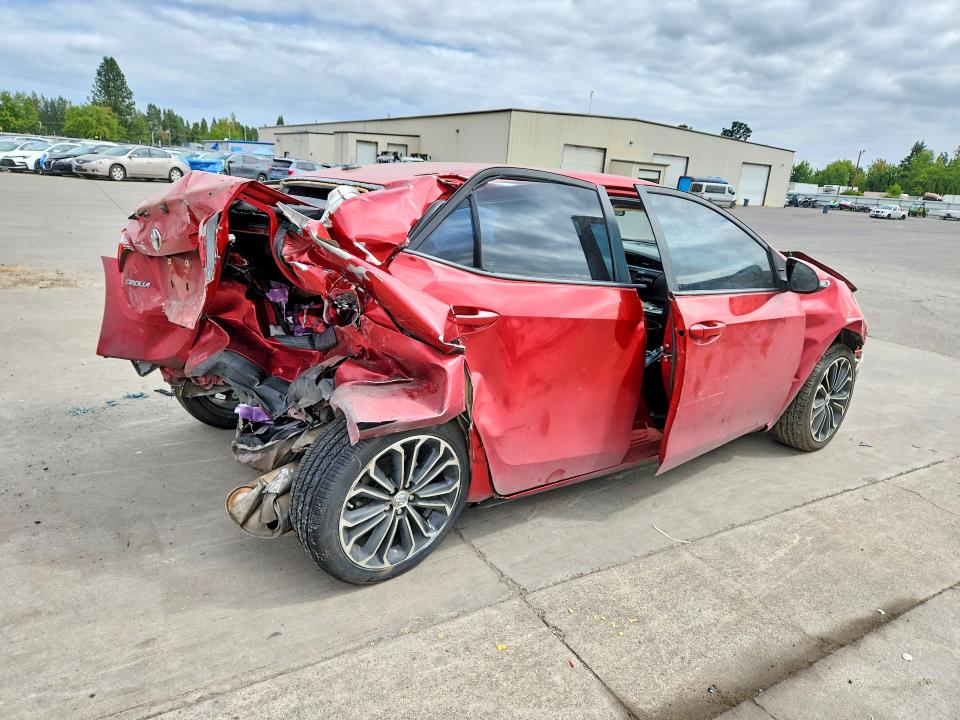 Photo 3 from auction – 2014 TOYOTA COROLLA with VIN 5YFBURHE5EP083651