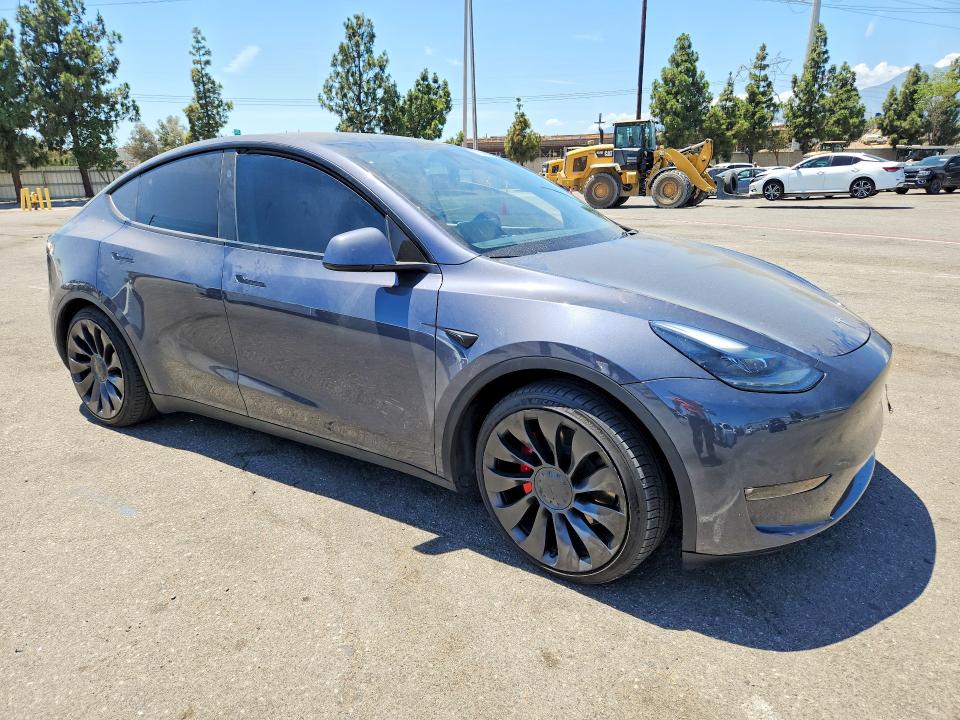 Photo 4 from auction – 2023 TESLA MODEL Y with VIN 7SAYGDEF5PF920272