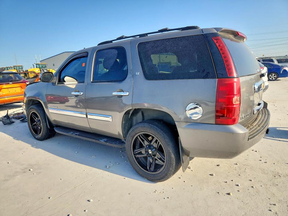Photo 2 from auction – 2007 CHEVROLET TAHOE with VIN 1GNFK13097J118081
