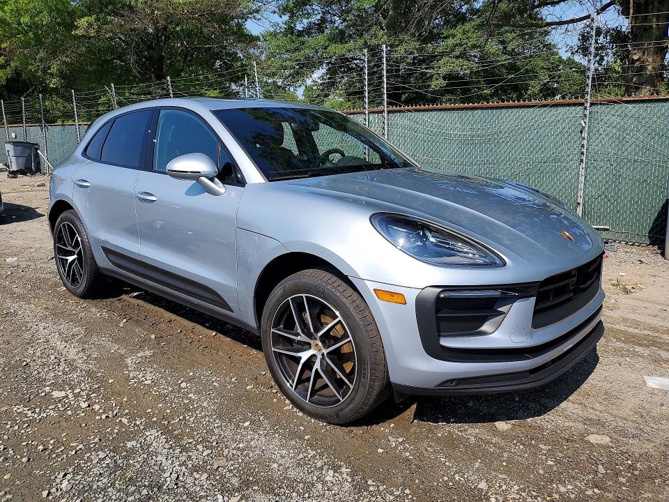 Photo 4 from auction – 2026 PORSCHE MACAN with VIN WP1AA2A54TLB02720