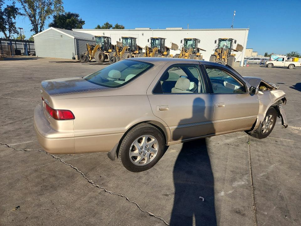 Photo 3 from auction – 1998 TOYOTA CAMRY with VIN JT2BF22K7W0117710