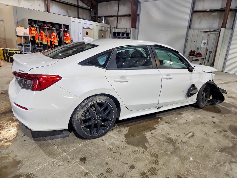 Photo 3 from auction – 2022 HONDA CIVIC with VIN 2HGFE2F53NH583355