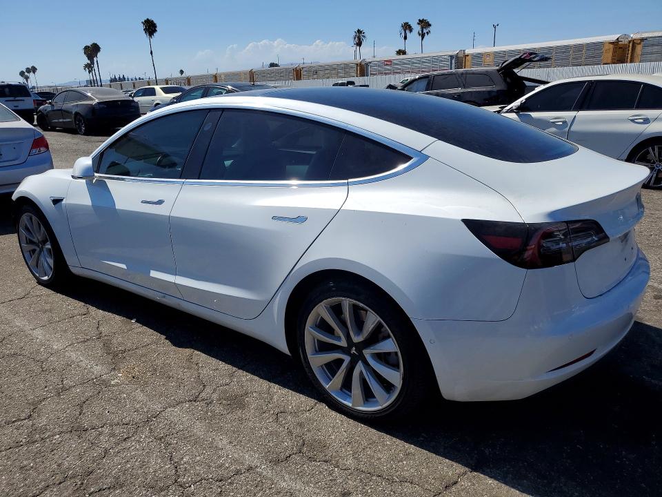 Photo 2 from auction – 2018 TESLA MODEL 3 with VIN 5YJ3E1EB8JF135552