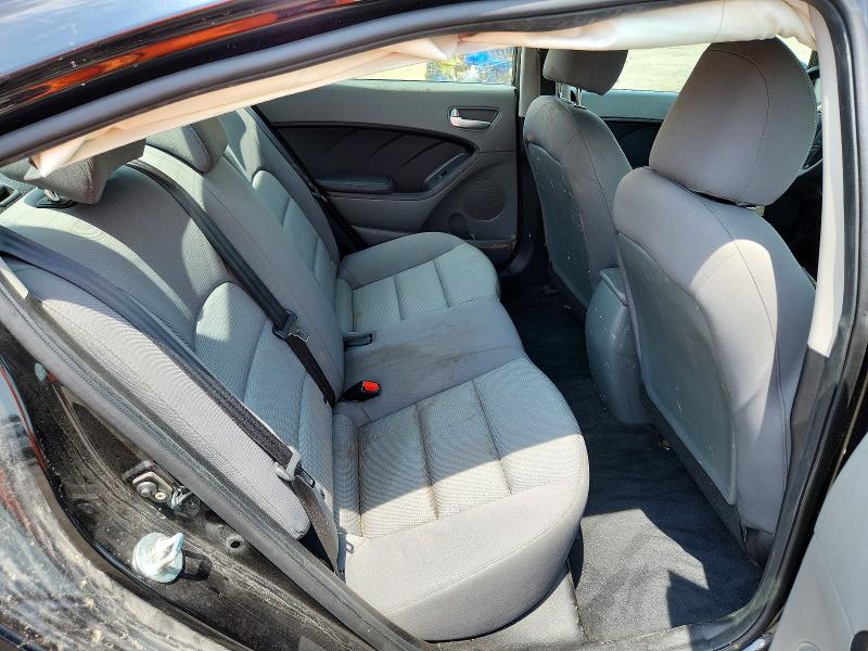 Photo 10 from auction – 2017 KIA FORTE with VIN 3KPFK4A72HE044656