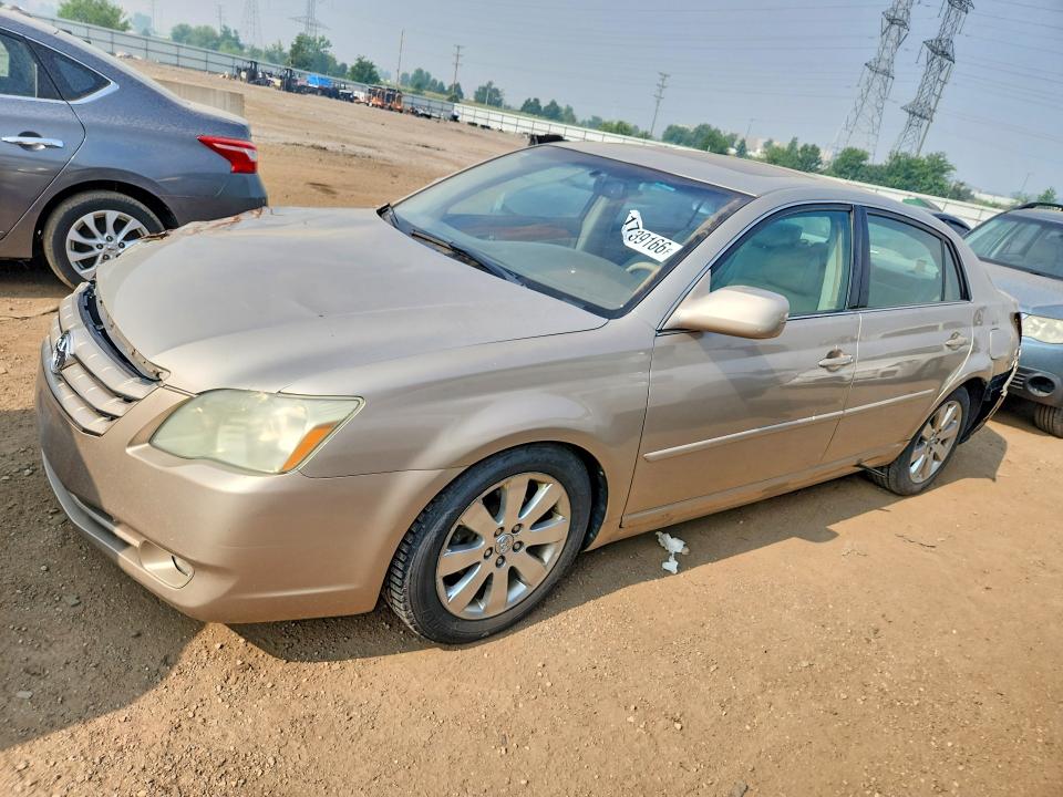 TOYOTA AVALON 2006 with VIN 4T1BK36B26U165302 - Photo from auction