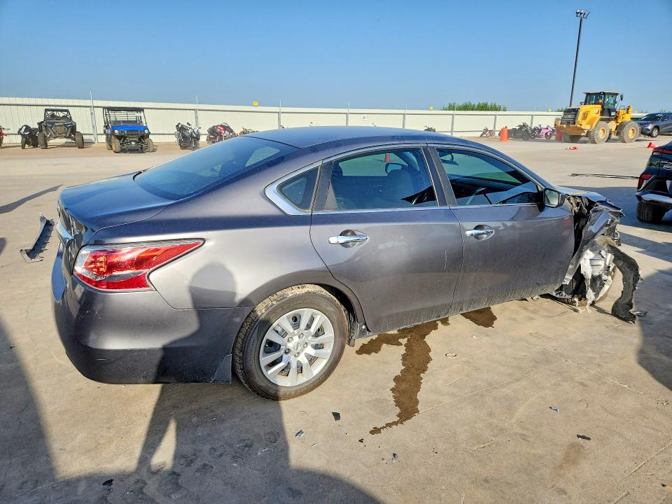 Photo 3 from auction – 2015 NISSAN ALTIMA with VIN 1N4AL3AP1FN883052