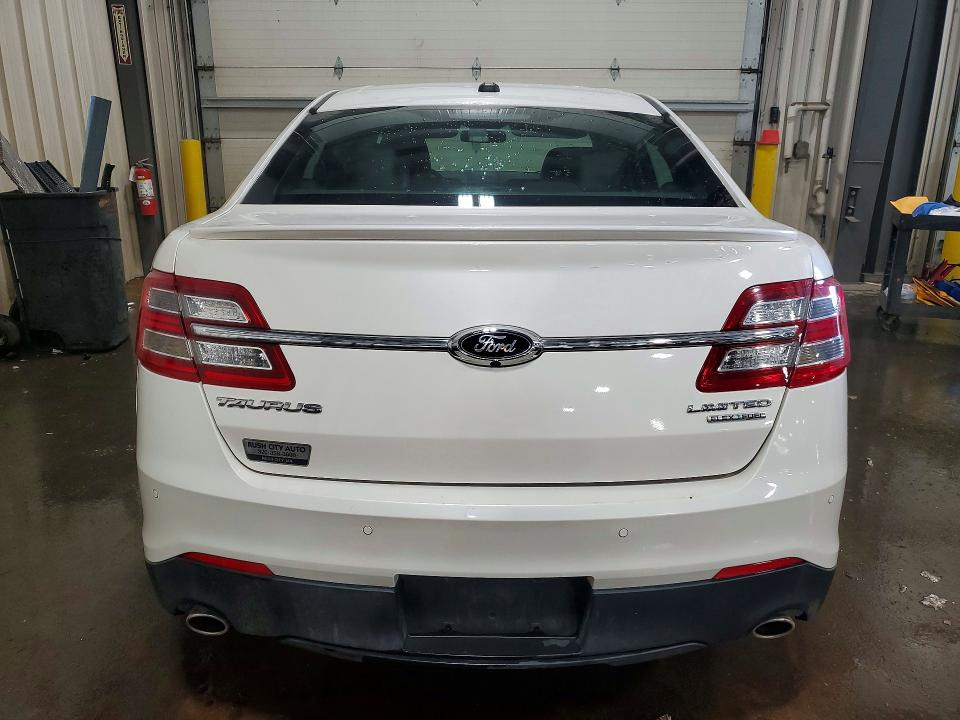 Photo 6 from auction – 2015 FORD TAURUS with VIN 1FAHP2F81FG116093