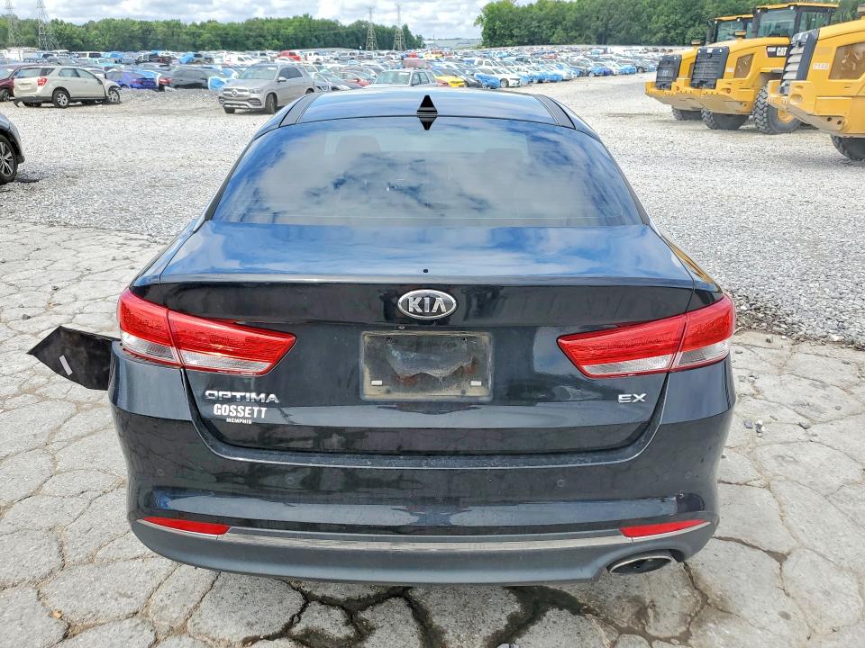 Photo 6 from auction – 2018 KIA OPTIMA with VIN 5XXGU4L35JG192323
