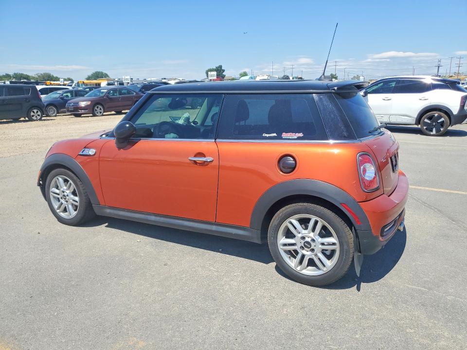 Photo 2 from auction – 2011 MINI COOPER with VIN WMWSV3C53BTY12832
