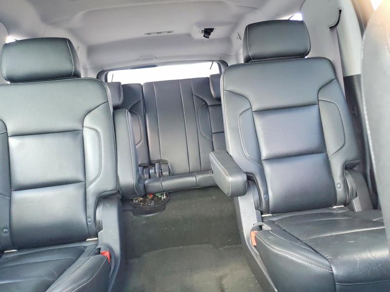 Photo 10 from auction – 2017 CHEVROLET SUBURBAN with VIN 1GNSKHKC2HR173381