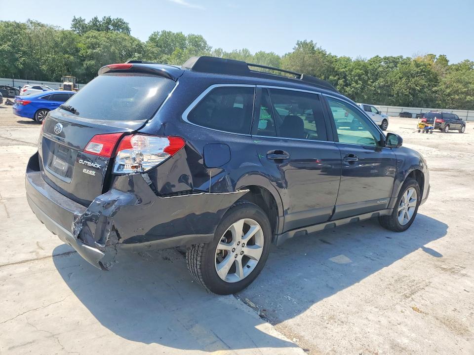 Photo 3 from auction – 2013 SUBARU OUTBACK with VIN 4S4BRBCC4D3312693
