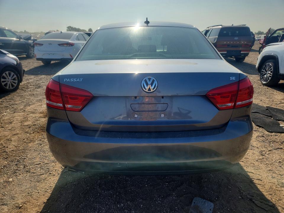 Photo 6 from auction – 2013 VOLKSWAGEN PASSAT with VIN 1VWBP7A30DC114412